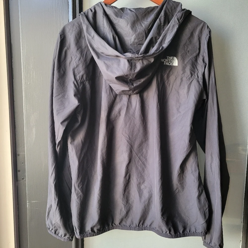 The North Face Hooded Windbreaker/Anorak Men's Jacket S/P kangaroo Pocket Black